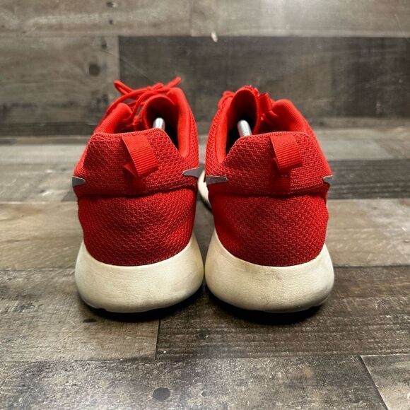 Nike Men’s Size 11.5 Roshe Run Low Running Shoes Red White Athletic Sneakers - Picture 5 of 9